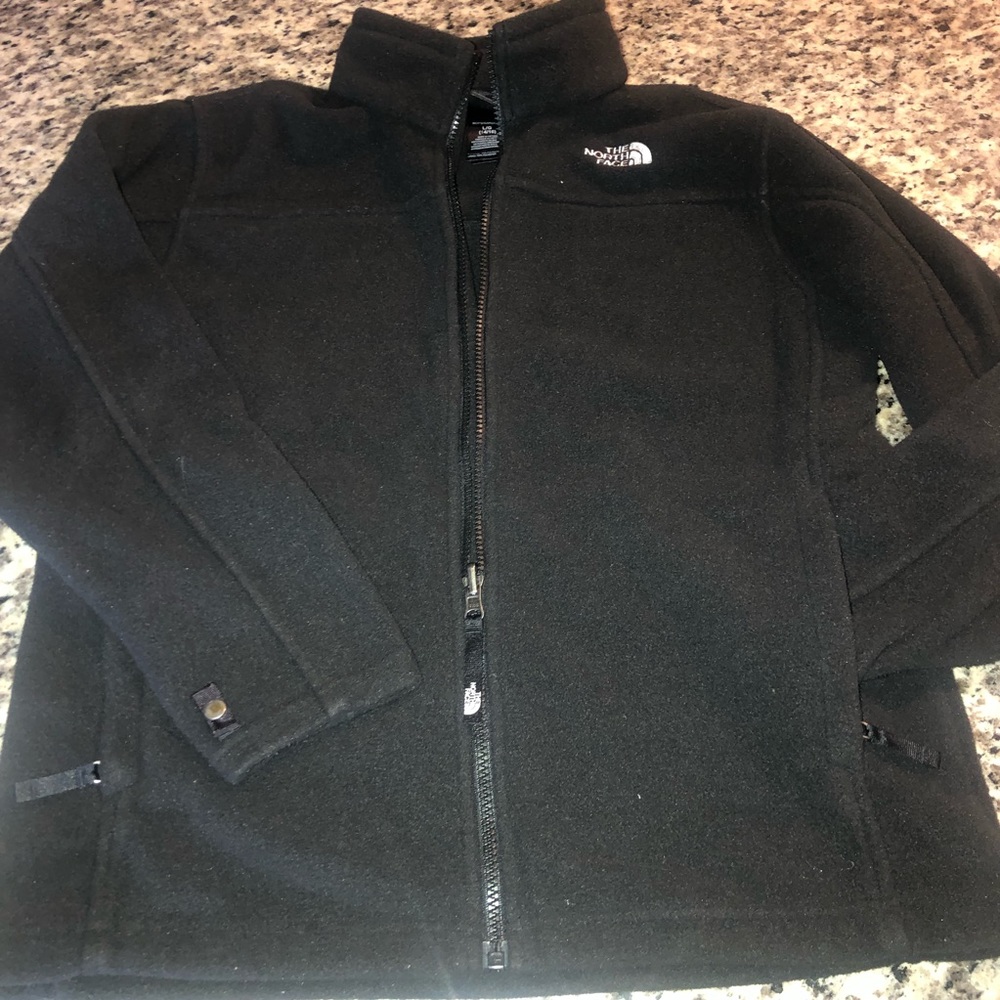 Kids black The North Face fleece jacket! Excellent condition.